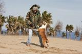 ADULTE ET CHIEN 205